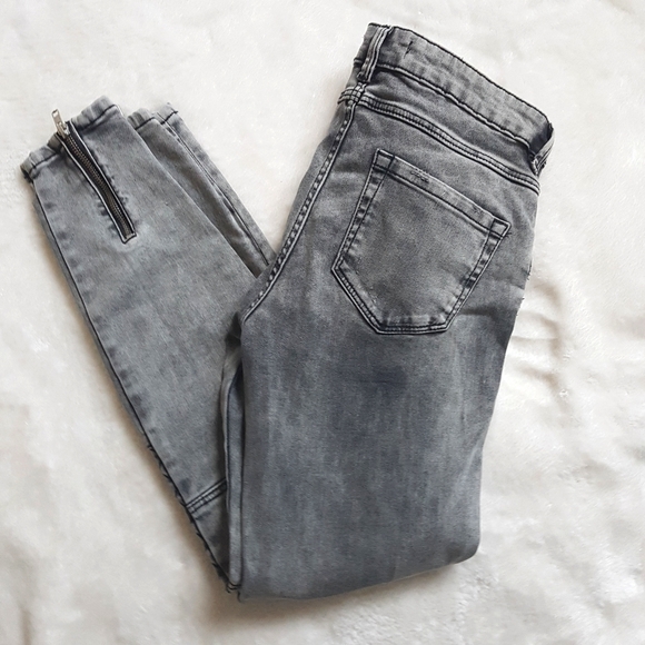 Zara Denim - Zara Premium Acid Wash Skinny Jeans